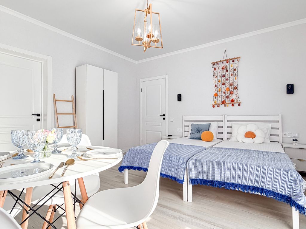 Апарт Июль — Апартаменты Пеликан