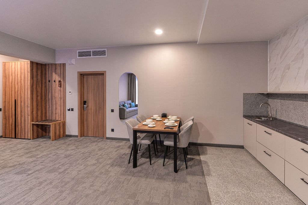 ЯР — Семейный номер Студия