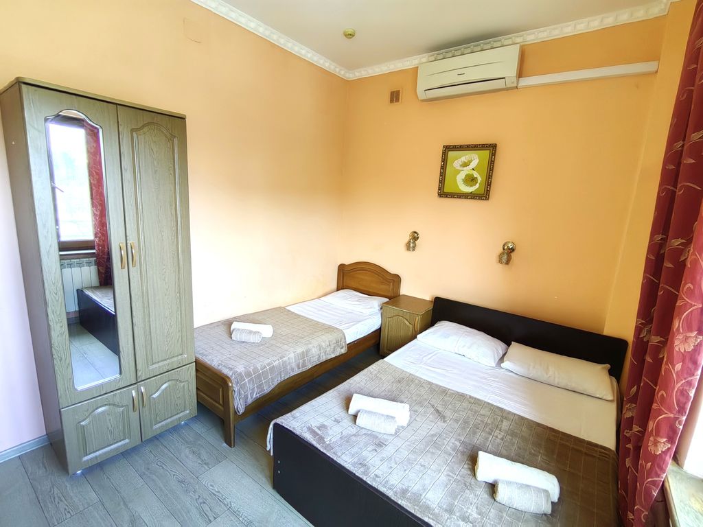 Атлантис — Трёхместный номер Комфорт