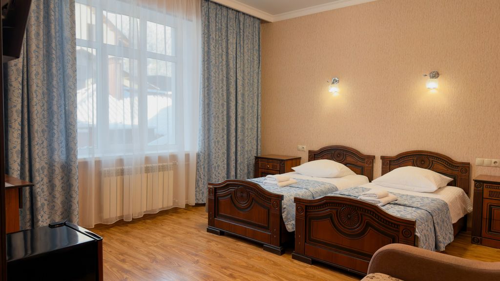 Кавказ — Двухместный номер с 2 отдельными кроватями  1 этаж