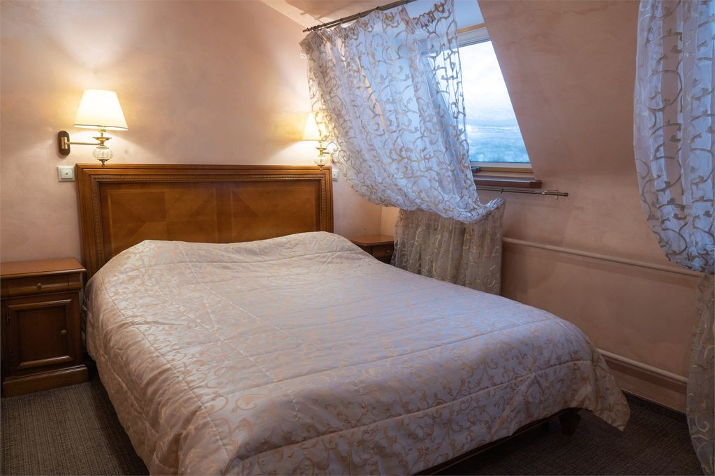 Армения — Двухместный номер с 1 кроватью посольский люкс с видом на Кремль