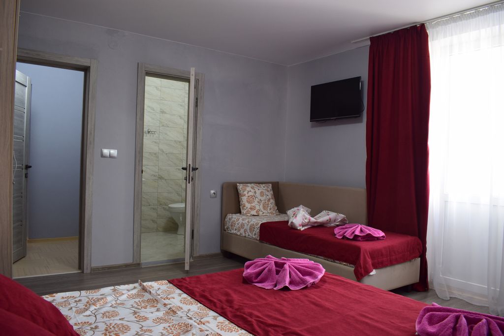 Чайка — Трёхместный номер комфорт