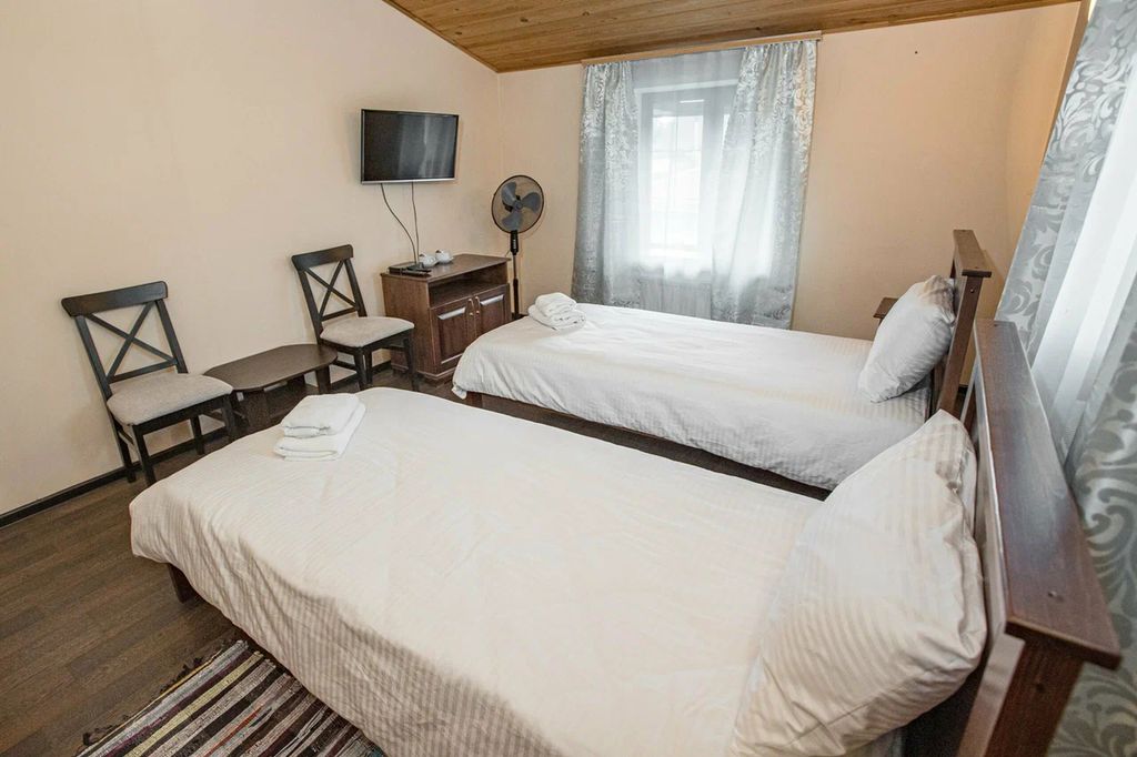 Панорама — Двухместный номер с 2 отдельными кроватями классический