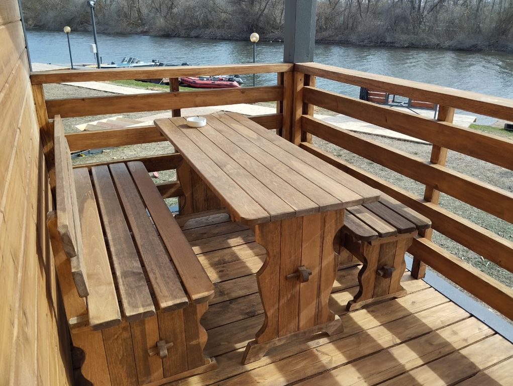 Тритон — Четырёхместный номер четырехместный домик