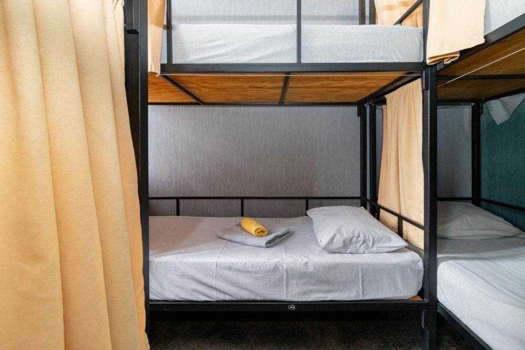 Карлсон — Многоместный смешанный номер Карлсон