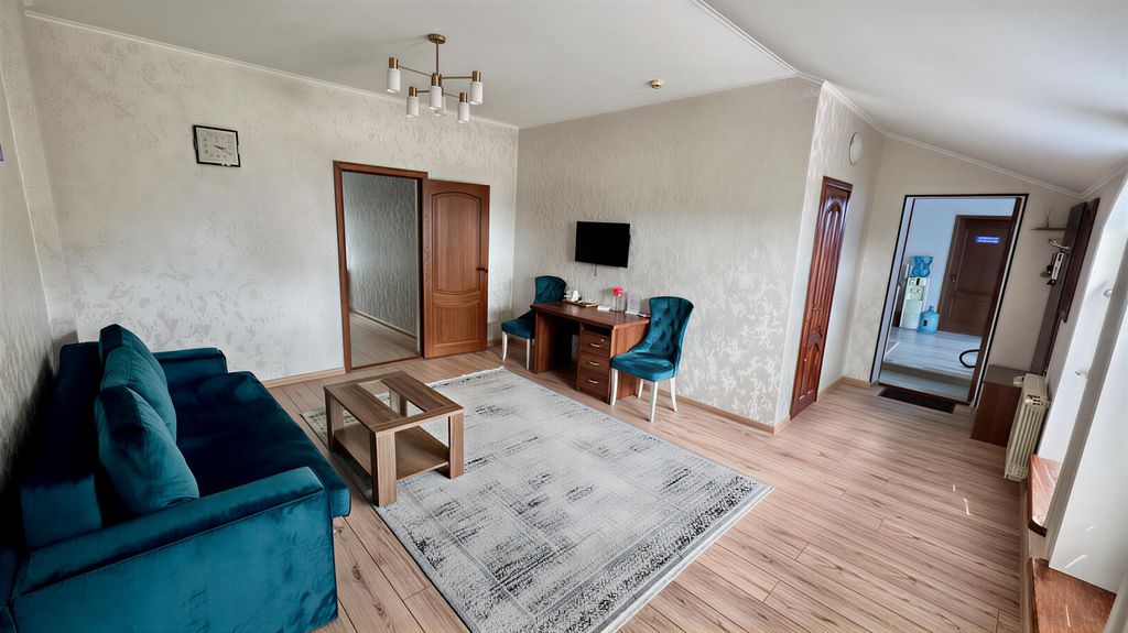 Восток — Семейный номер Двухкомнатный семейный номер