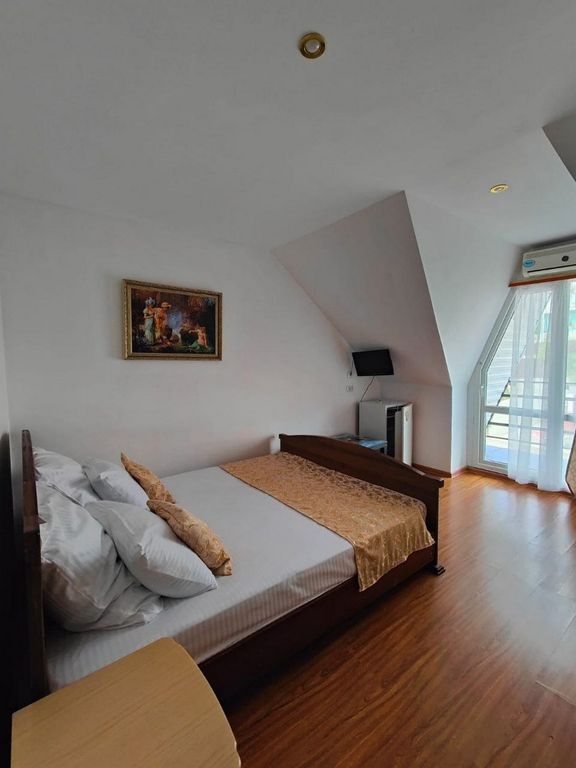 Араик — Двухместный номер с 2 отдельными кроватями стандарт с видом на горы