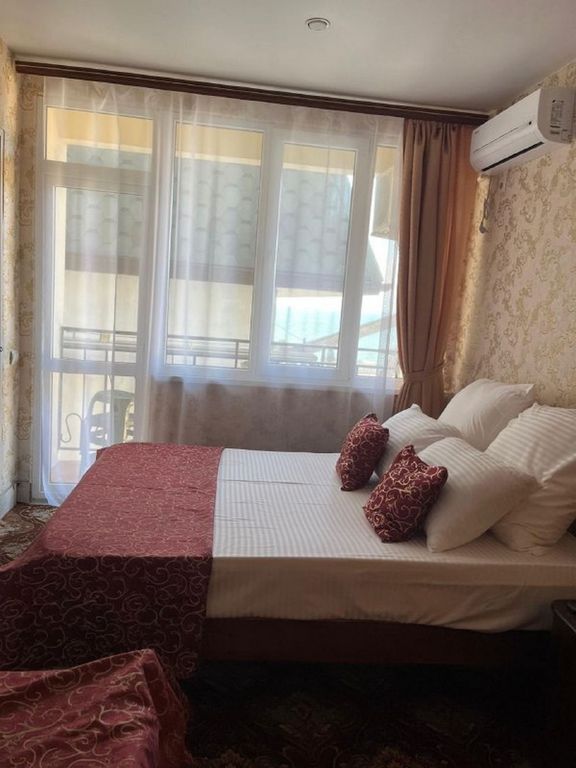 Араик — Четырёхместный номер стандарт с видом на море