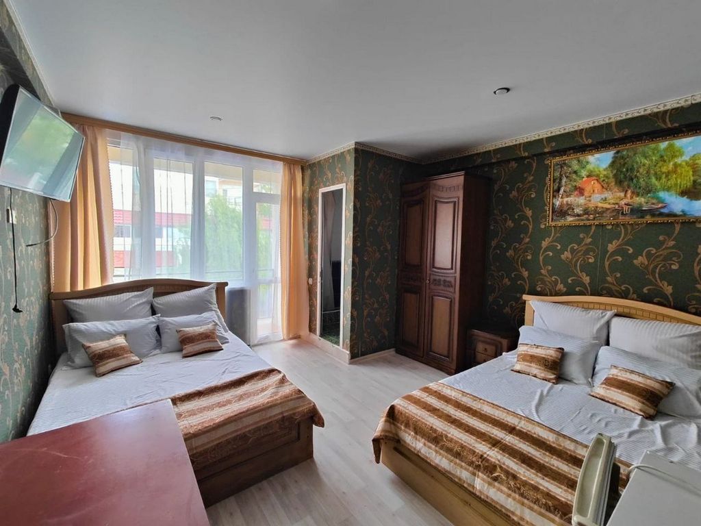 Араик — Четырёхместный номер стандарт с видом на горы