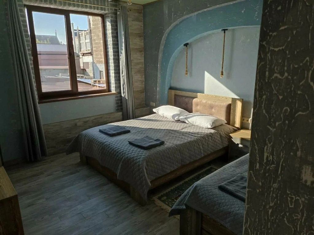 На Киевской — Семейный номер люкс двухкомнатный с кухней и террасой