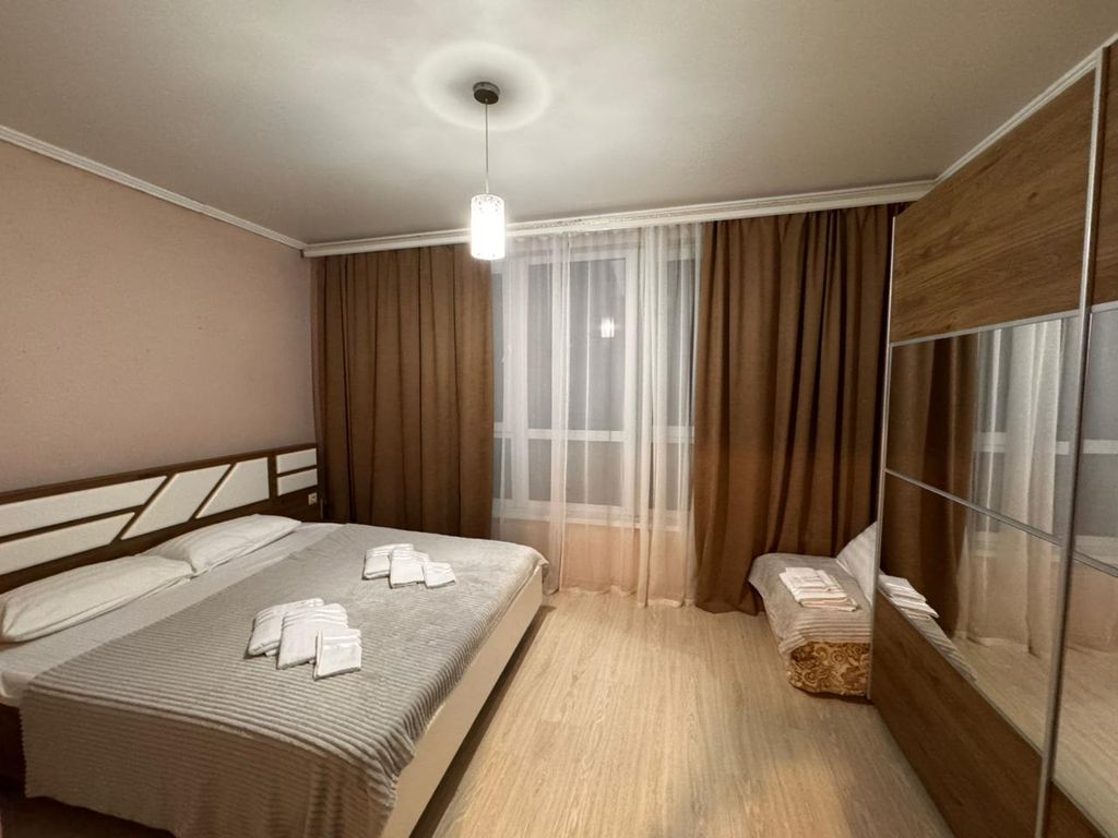 Сакура — Семейный номер Пятиместный "Люкс"