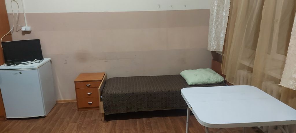 Автор — Многоместный смешанный номер с удобствами на этаже