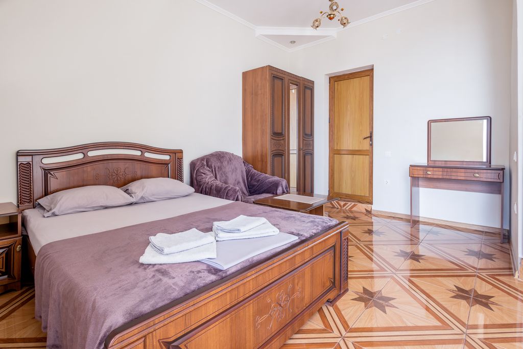 Самшит — Трёхместный номер стандарт