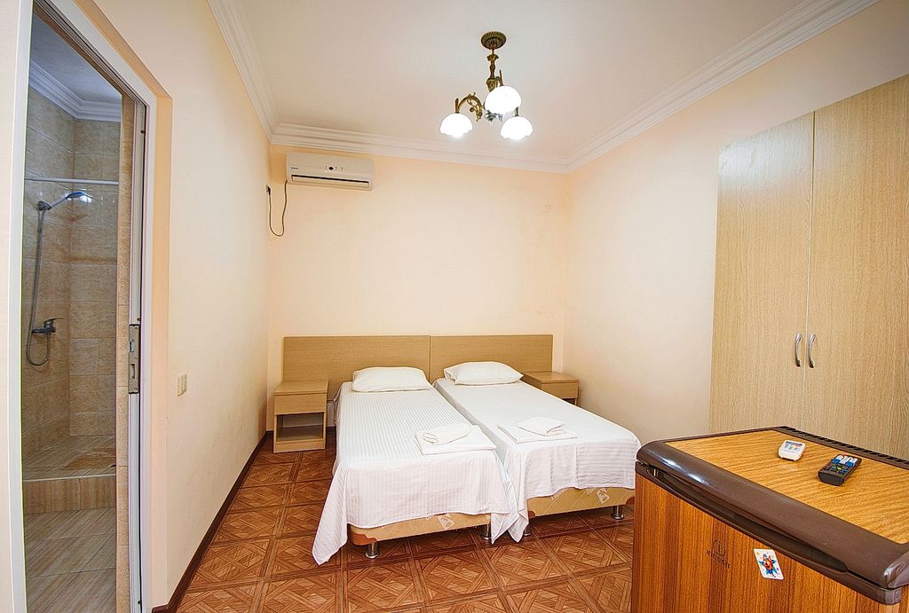 ДиНастия — Двухместный номер с 2 отдельными кроватями стандарт