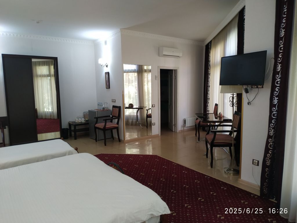 Восток — Четырёхместный номер 4-местный Стандарт