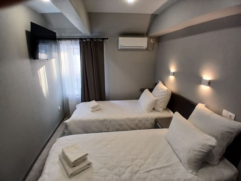 Нариман — Двухместный номер с 2 отдельными кроватями стандарт бюджет твин