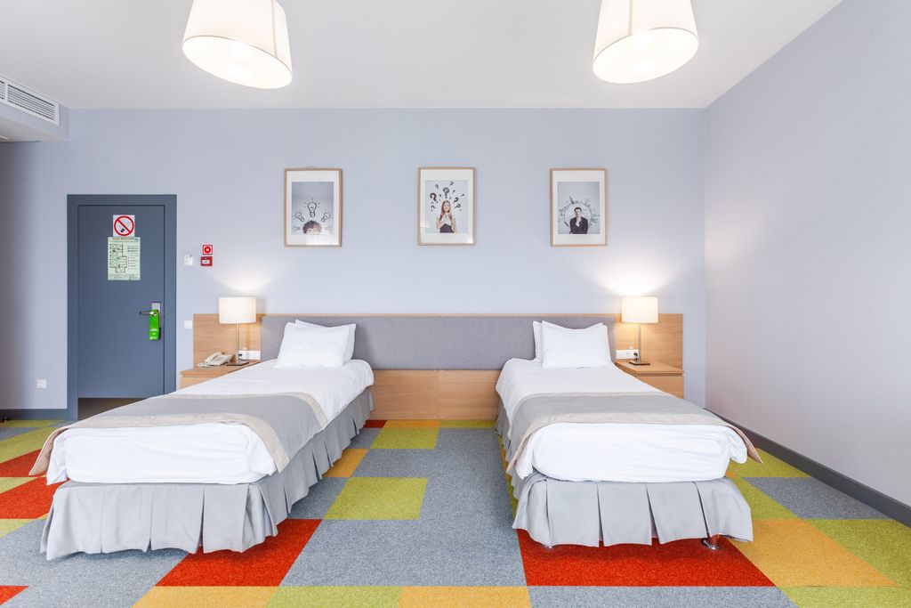 Ракурс — Двухместный номер с 2 отдельными кроватями Стандарт