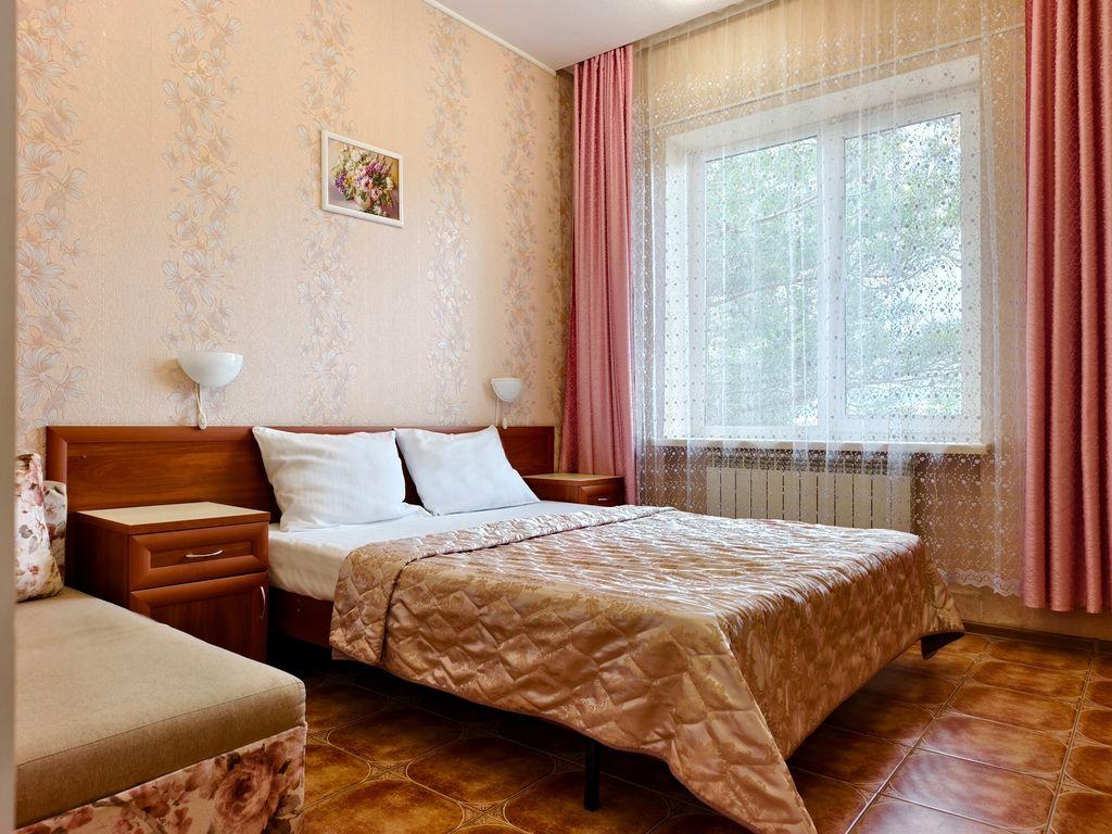 Малахит — Трёхместный номер студия