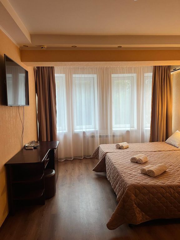 Атриум — Трёхместный номер стандарт