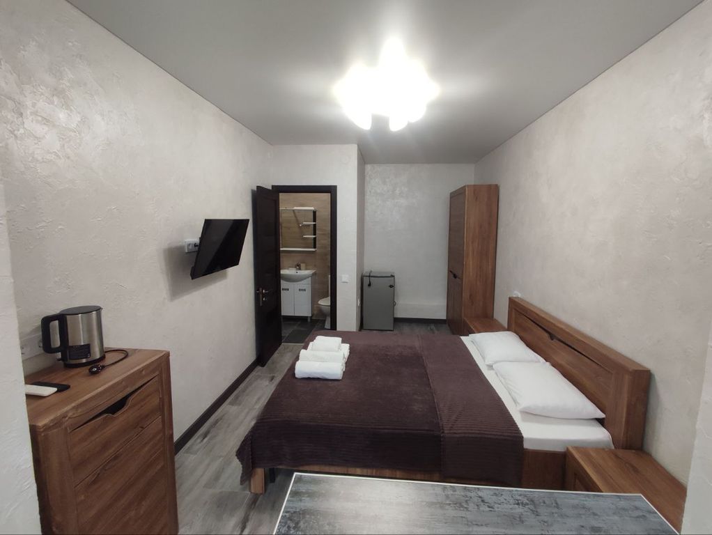 Дана — Трёхместный номер стандарт с отдельным входом 6