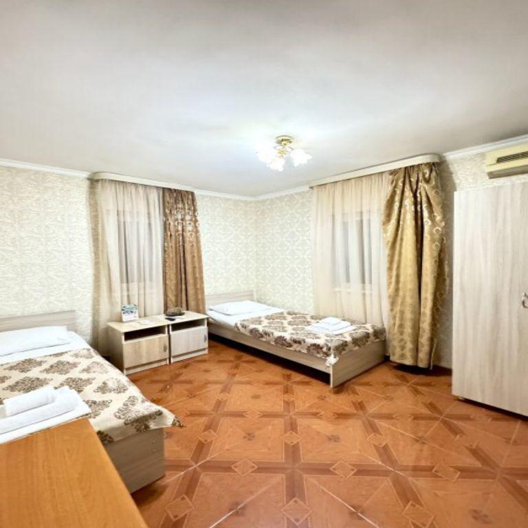 Бриз — Трёхместный номер Трехместный эконом