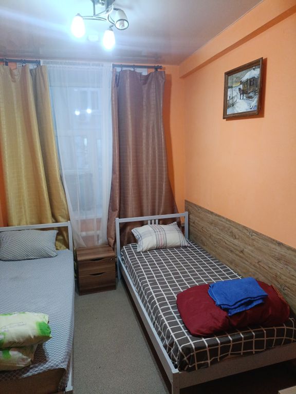 Республика — Двухместный номер с 2 отдельными кроватями эконом