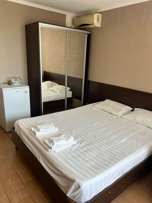 Высокий замок — Семейный номер улучшенный с видом на море