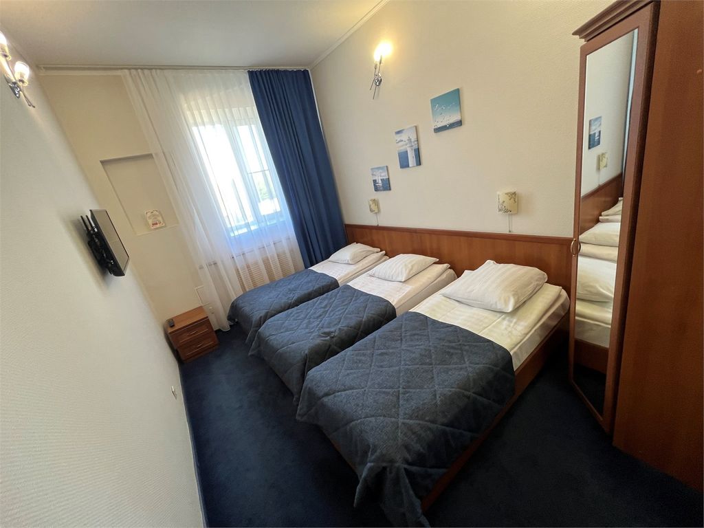 Шелестофф — Трёхместный номер комфорт