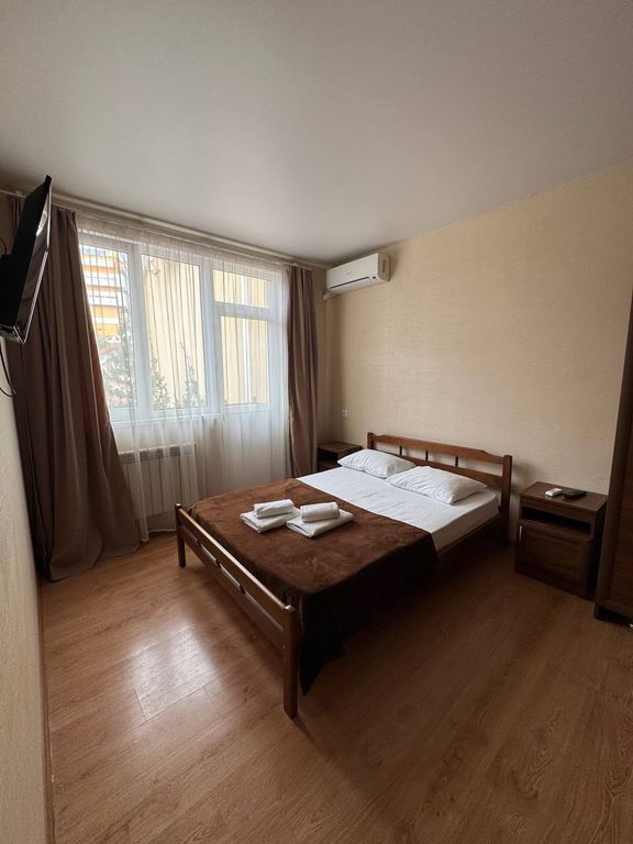 Нэва — Семейный номер с балконом