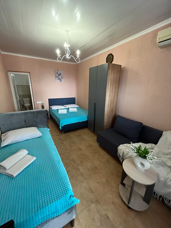 Морская история у Роберта — Четырёхместный номер улучшенный с видом на море