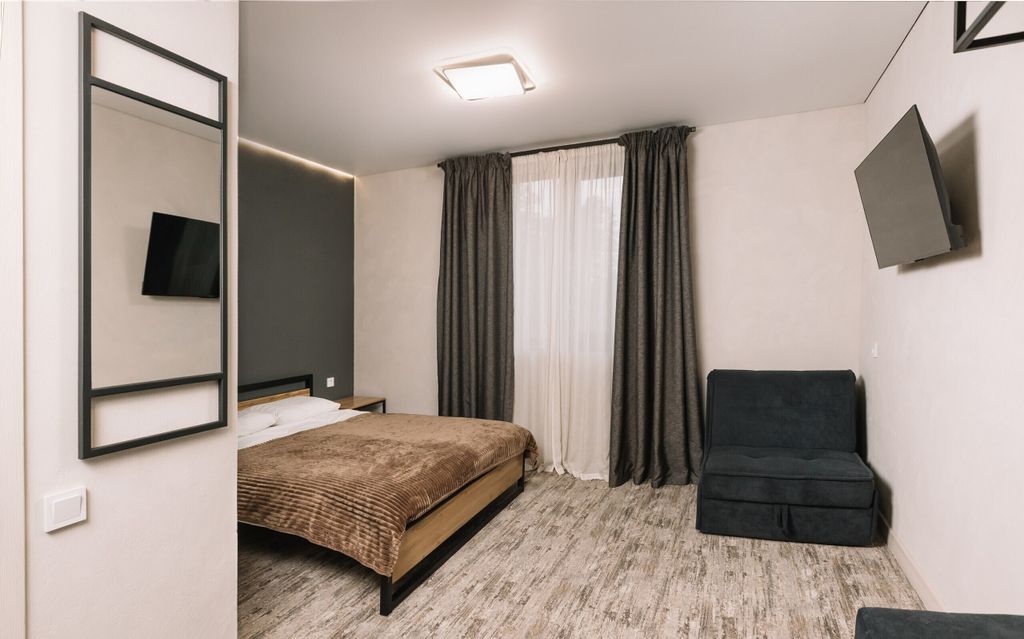 АлтайDом — Апартаменты с двуспальной кроватью и доп место