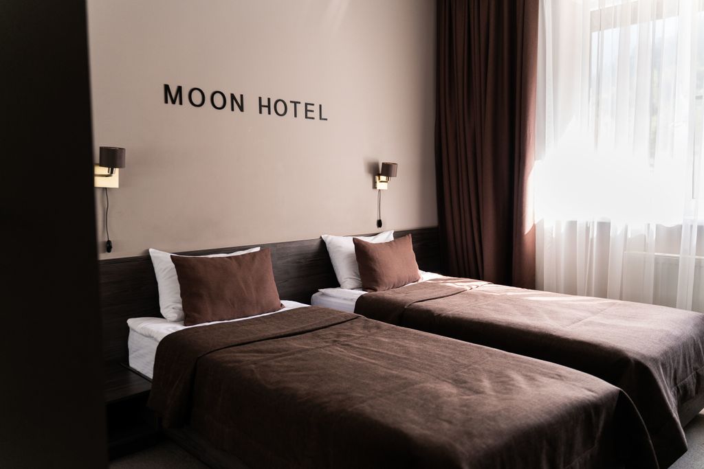 Moon Hotel — Двухместный номер с 2 отдельными кроватями стандарт без балкона