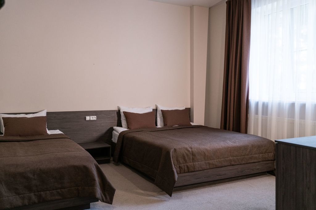 Moon Hotel — Трёхместный номер стандарт семейный без балкона