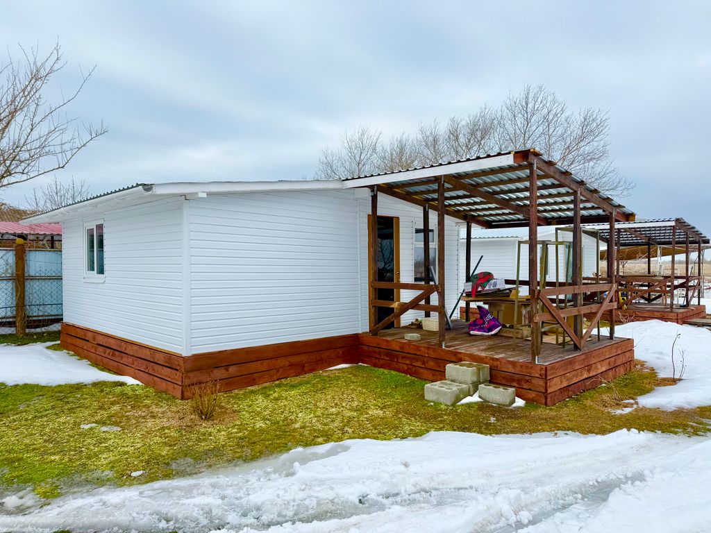 Луч-Галерея — Дом синий