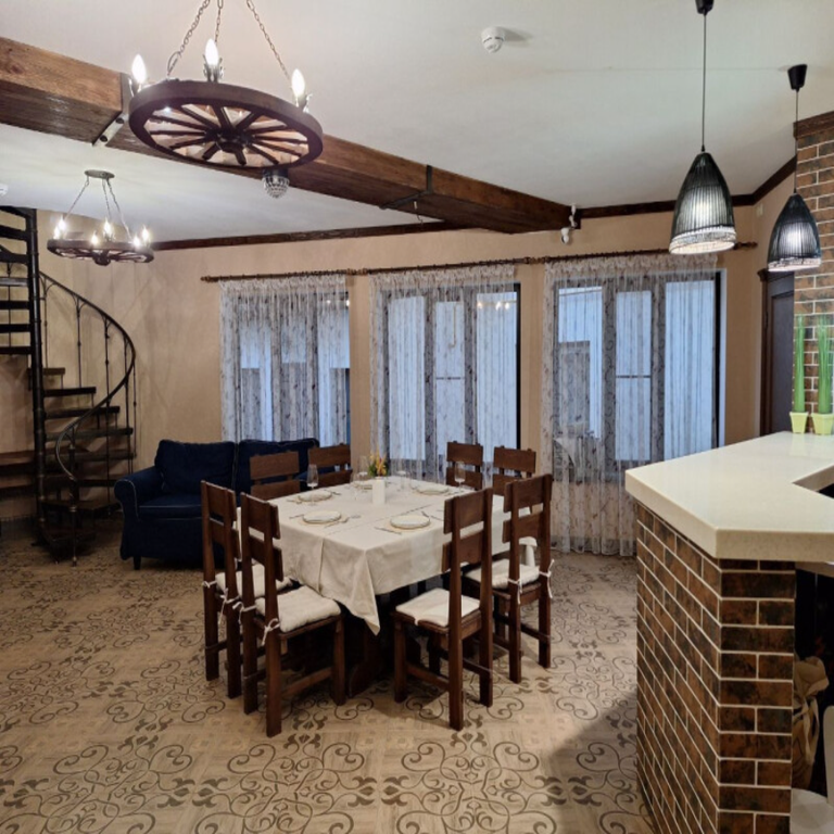 Винтаж — Дом Коттедж с гостевой и кухонной зоной для проживания до 6 гостей