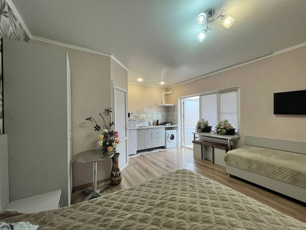 Гостевой дом — Трёхместный номер студия с кухней