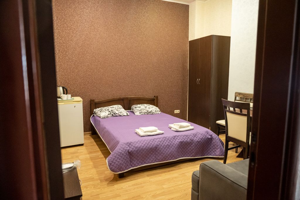 Lucky House — Трёхместный номер Стандарт без окна