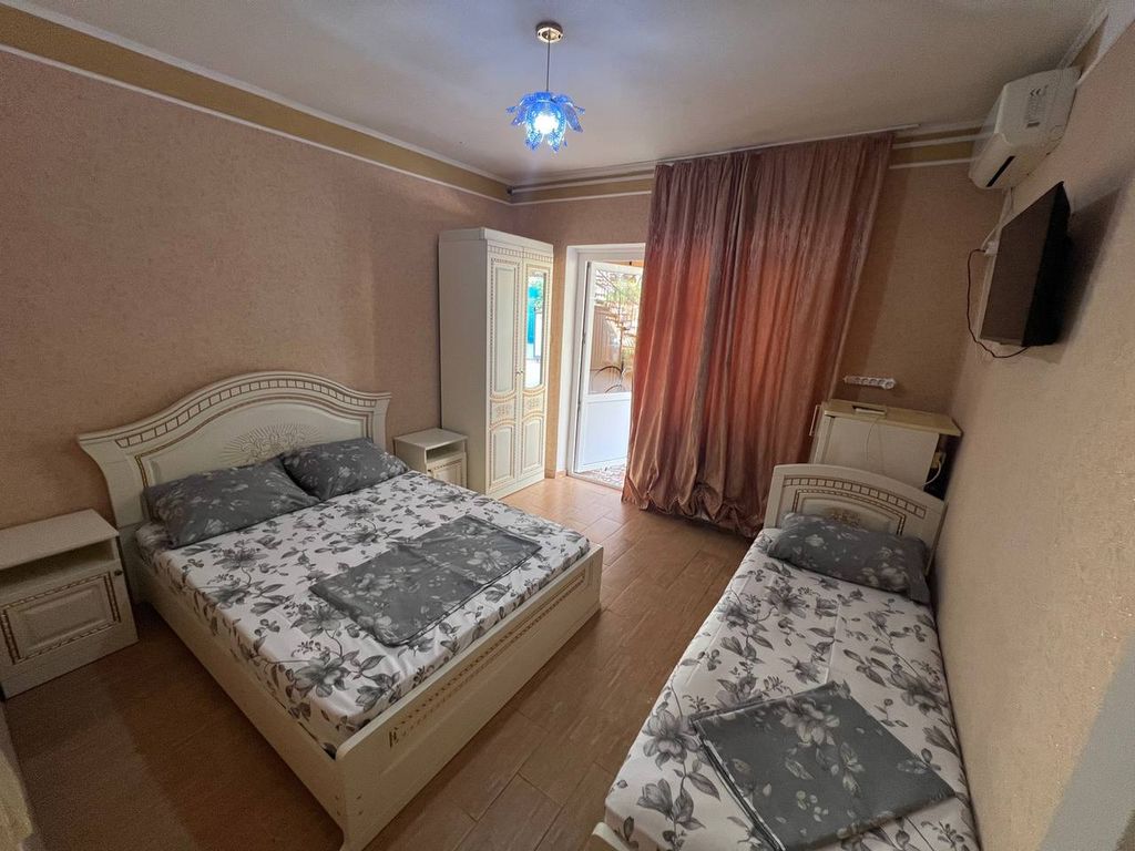 Ема — Трёхместный номер комфорт