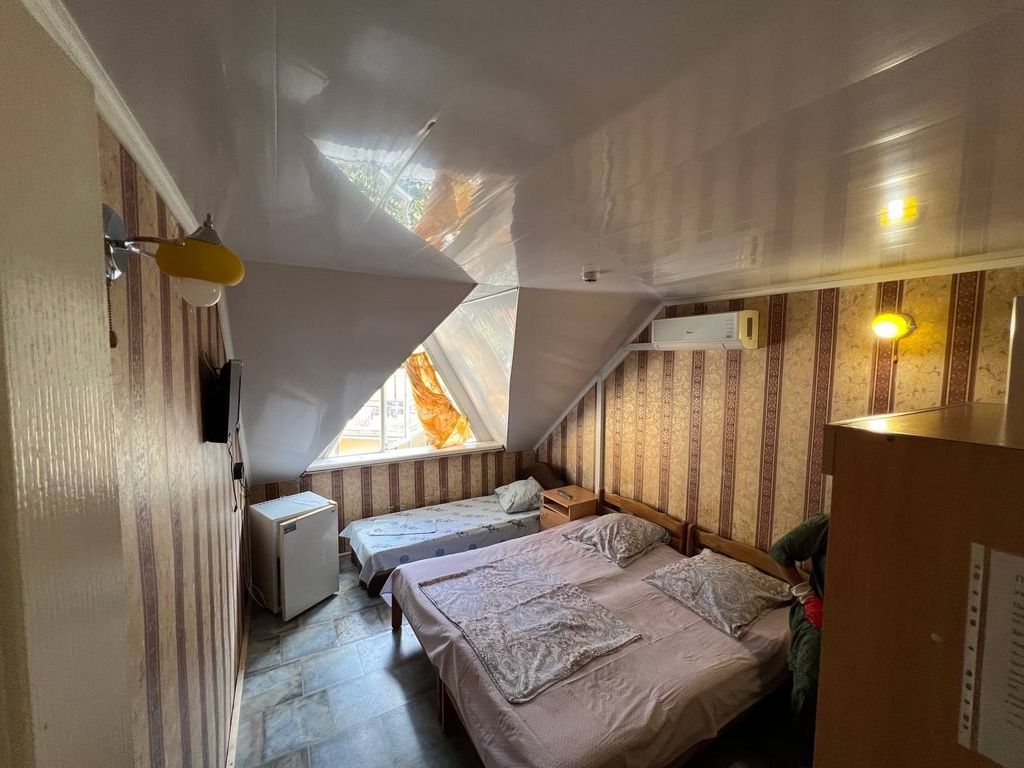 Ема — Трёхместный номер стандарт