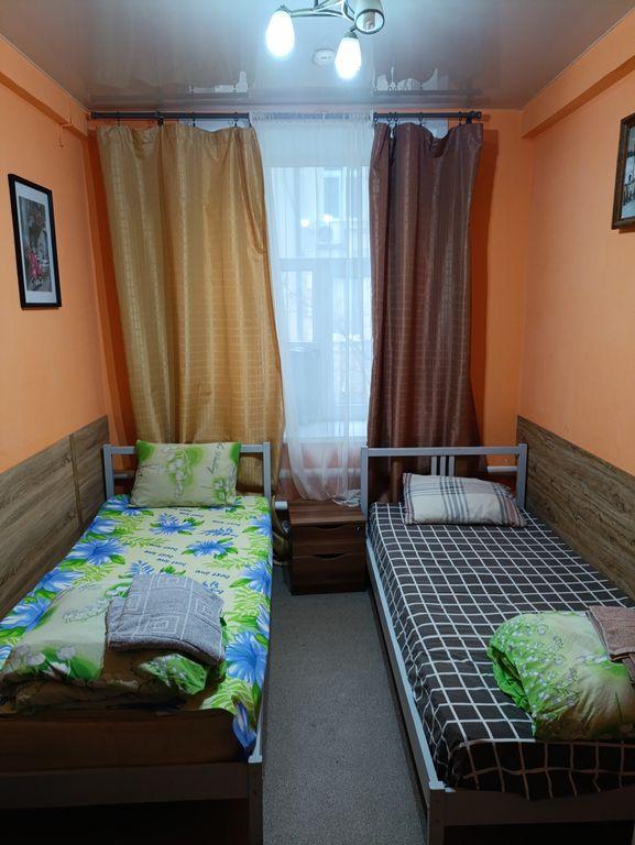 Республика — Многоместный смешанный номер койко-место в 2х местном номере эконом