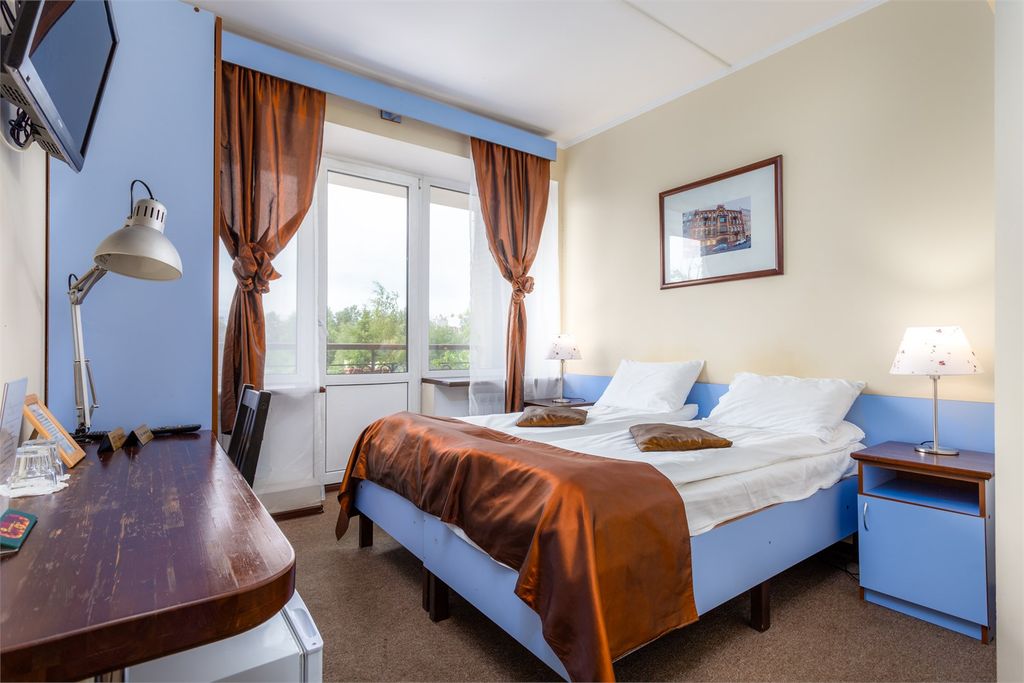 Флогистон — Двухместный номер с 1 кроватью люкс с балконом