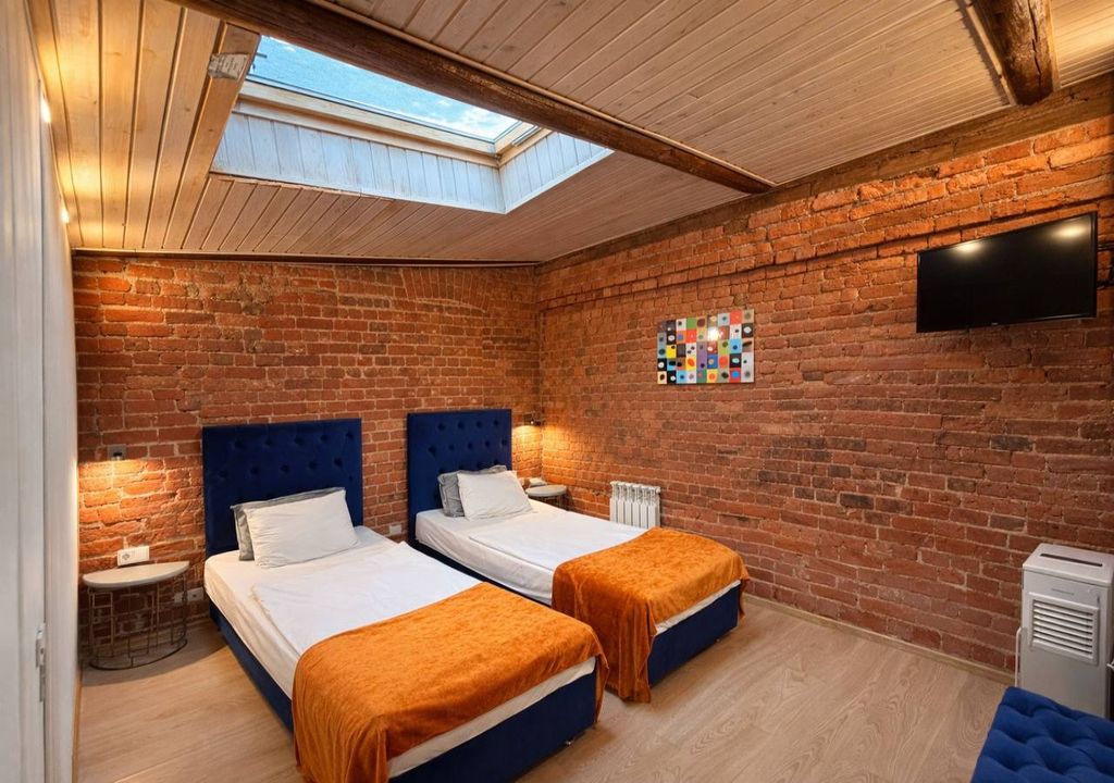 Н29 — Двухместный номер с 1 кроватью Бюджетный номер с мансардой