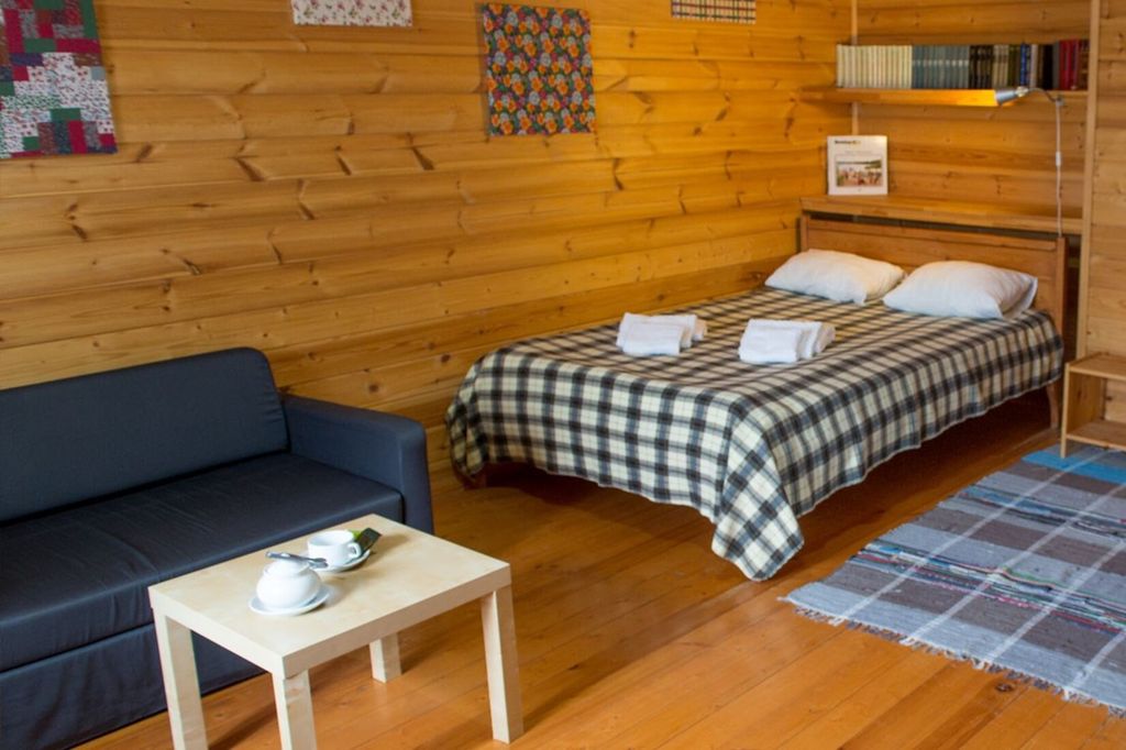 Чудной Двор — Трёхместный номер полулюкс категории 2