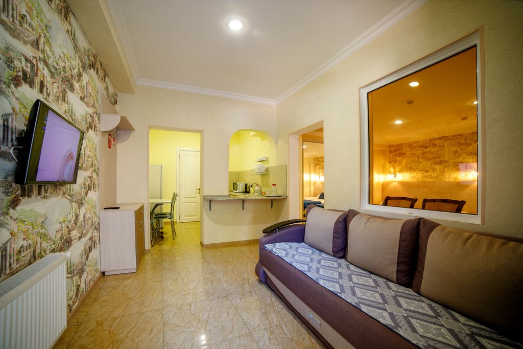 Атлас — Семейный номер студия с кухней и террасой