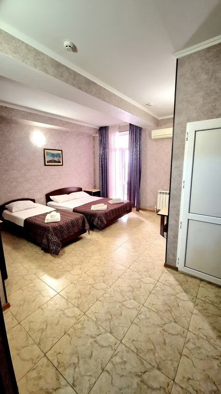 Посейдон 2 — Комната Номер с видом на стену