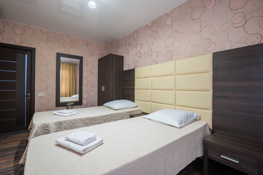 Эдельвейс — Двухместный номер с 2 отдельными кроватями Двухместный номер комфорт