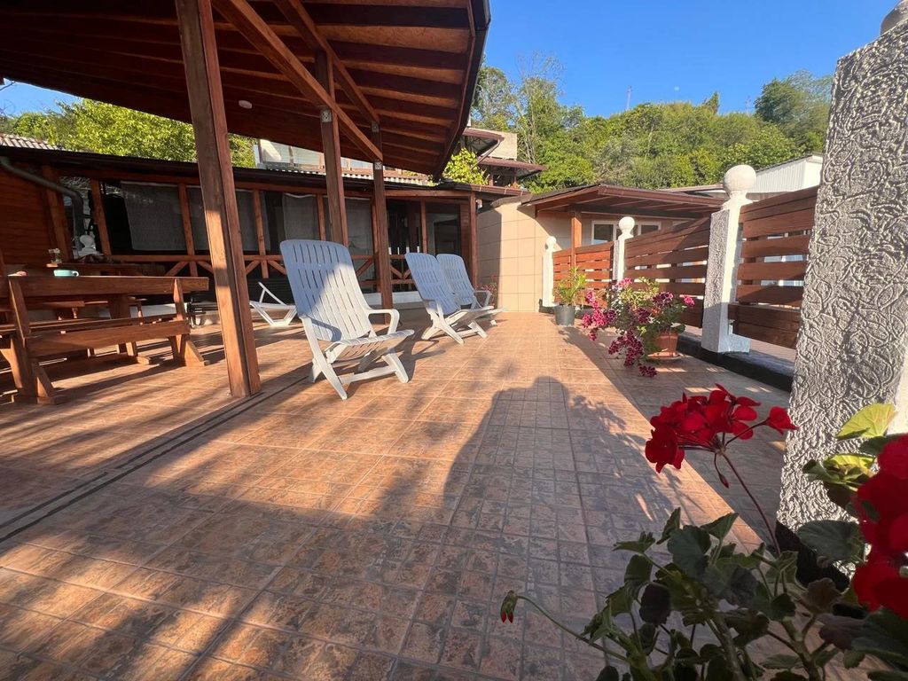 Морская история у Роберта — Апартаменты люкс с видом на море