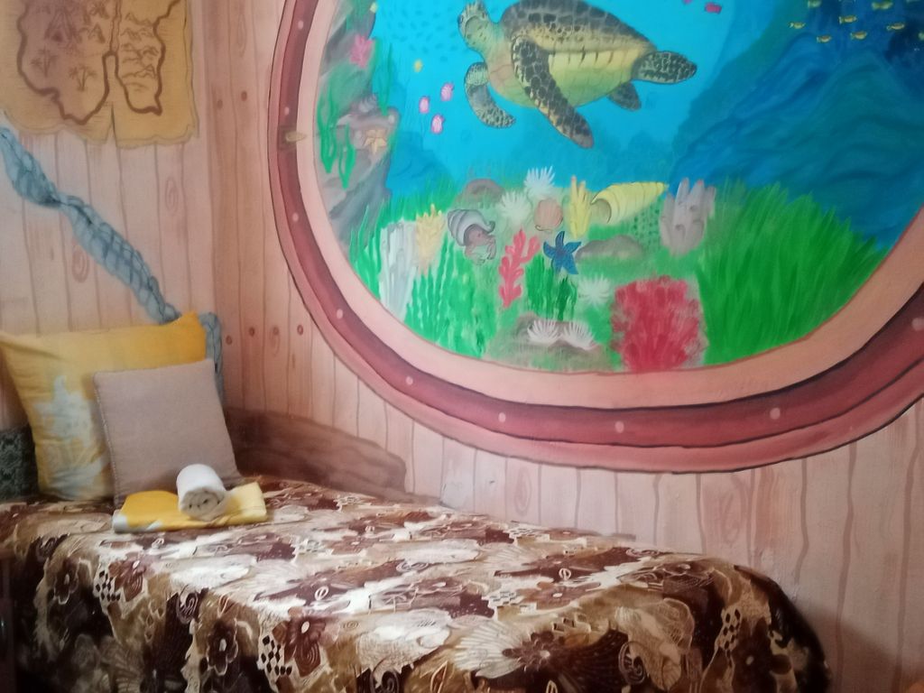 Сказочный дворик — Четырёхместный номер Каюта капитана