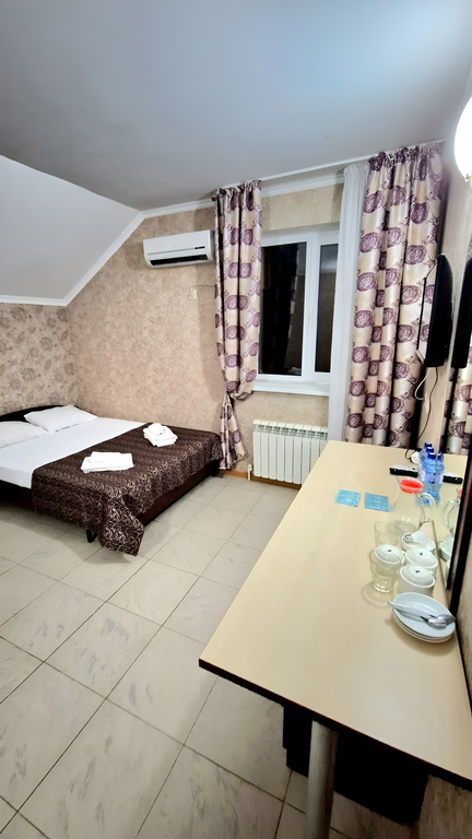 Посейдон 2 — Трёхместный номер Стандарт на мансарде