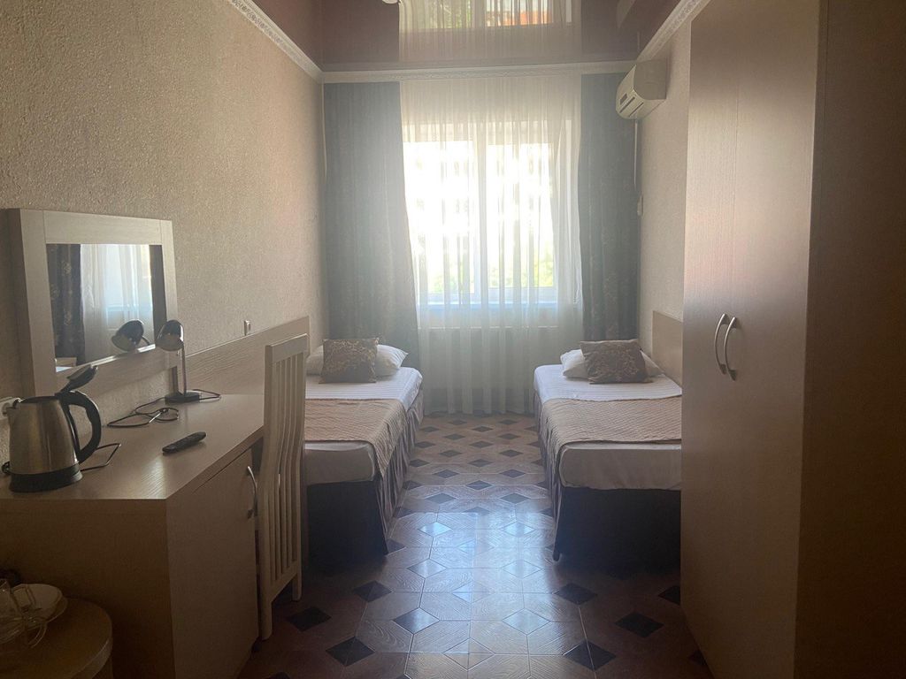 Кристина — Четырёхместный номер стандарт